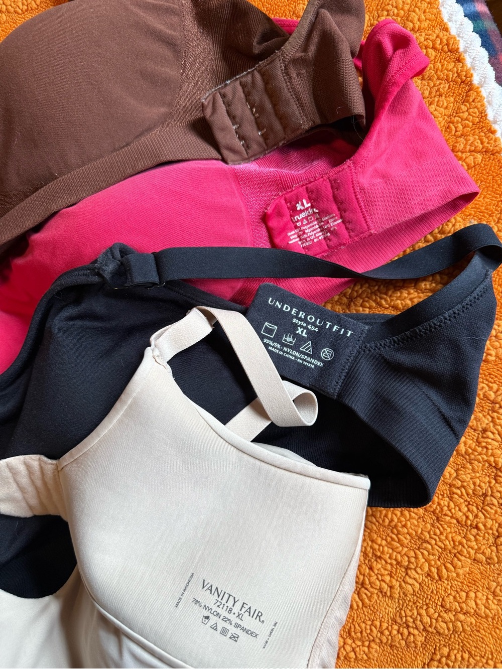 XL/XL + Assorted Bras (5)
